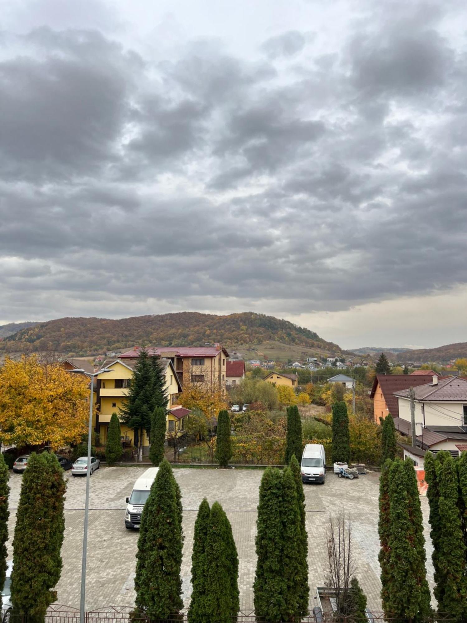 Eightapartament Bistrita  Ngoại thất bức ảnh